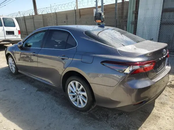 4T1C11AK7PU750686 2023 TOYOTA CAMRY - Image 2