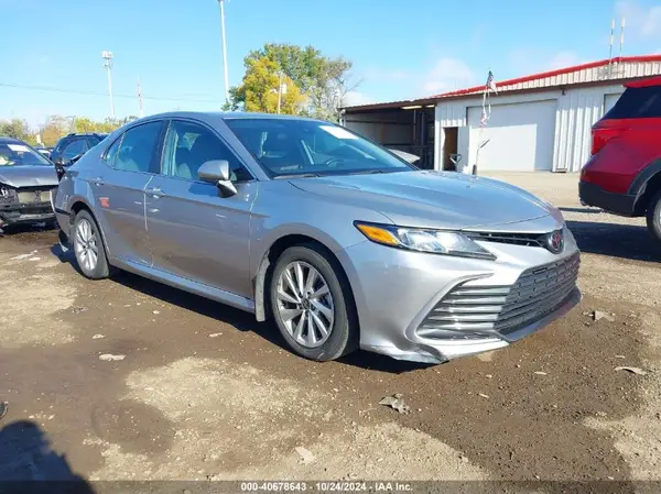 4T1C11AK7PU775877 2023 TOYOTA CAMRY - Image 1