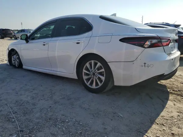 4T1C11AK7PU780593 2023 TOYOTA CAMRY - Image 2