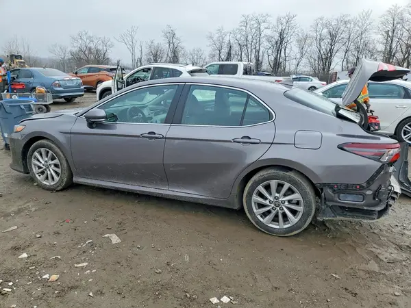 4T1C11AK7PU787687 2023 TOYOTA CAMRY - Image 2