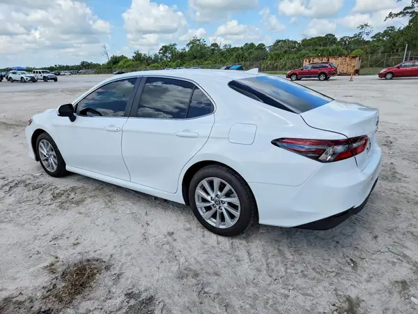 4T1C11AK7PU790105 2023 TOYOTA CAMRY - Image 2