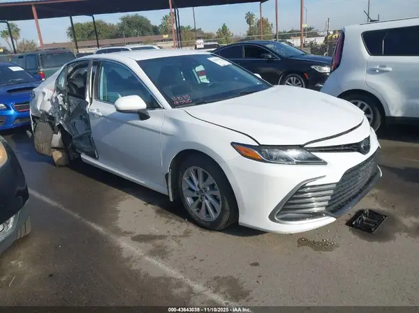 4T1C11AK7PU812944 2023 TOYOTA CAMRY - Image 1