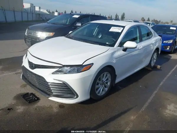 4T1C11AK7PU812944 2023 TOYOTA CAMRY - Image 2