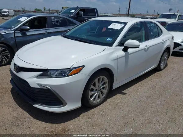 4T1C11AK7PU826990 2023 TOYOTA CAMRY - Image 2