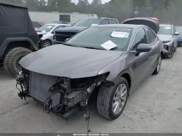4T1C11AK7RU190848 2024 TOYOTA CAMRY - Image 2