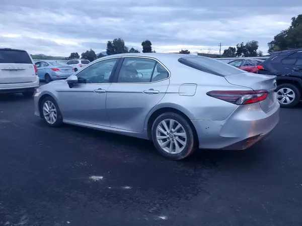 4T1C11AK7RU214727 2024 TOYOTA CAMRY - Image 2