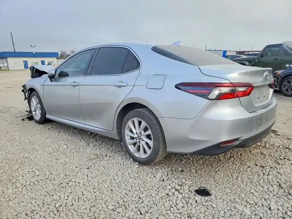 4T1C11AK7RU219250 2024 TOYOTA CAMRY - Image 2