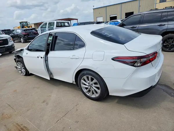 4T1C11AK7RU223962 2024 TOYOTA CAMRY - Image 2