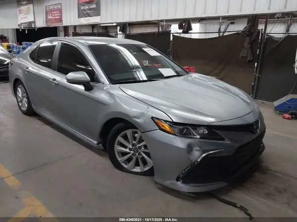 4T1C11AK7RU226196 2024 TOYOTA CAMRY - Image 1