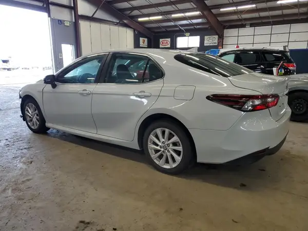 4T1C11AK7RU228885 2024 TOYOTA CAMRY - Image 2