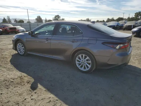 4T1C11AK7RU228949 2024 TOYOTA CAMRY - Image 2