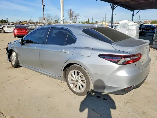 4T1C11AK7RU229194 2024 TOYOTA CAMRY - Image 2