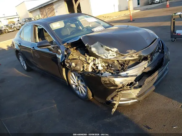 4T1C11AK7RU230880 2024 TOYOTA CAMRY - Image 1