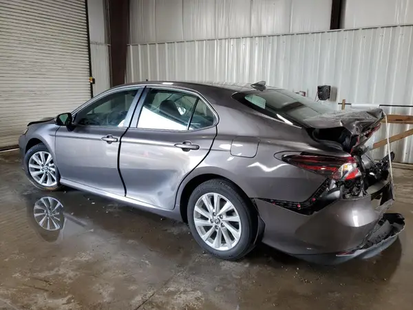 4T1C11AK7RU841010 2024 TOYOTA CAMRY - Image 2