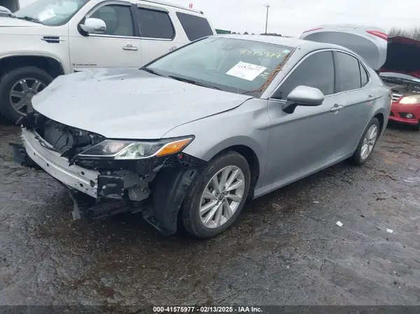 4T1C11AK7RU844750 2024 TOYOTA CAMRY - Image 2