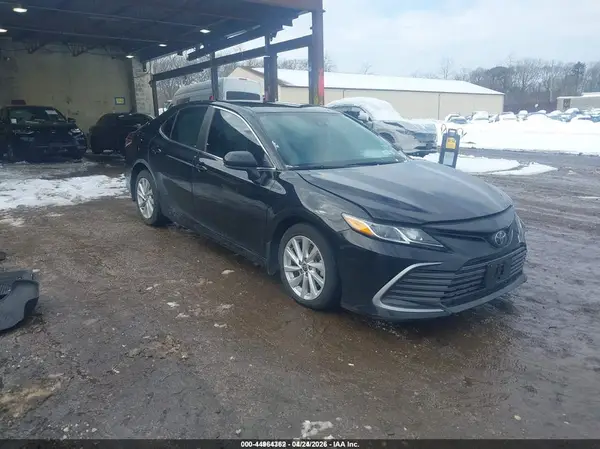 4T1C11AK7RU846742 2024 TOYOTA CAMRY - Image 1