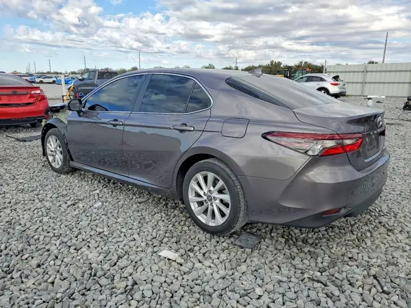 4T1C11AK7RU849642 2024 TOYOTA CAMRY - Image 2