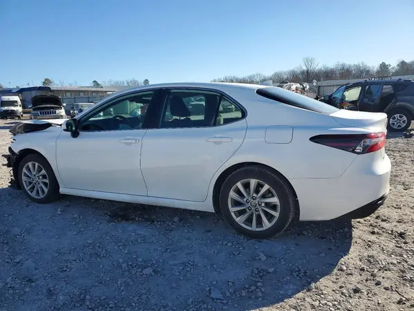 4T1C11AK7RU857157 2024 TOYOTA CAMRY - Image 2