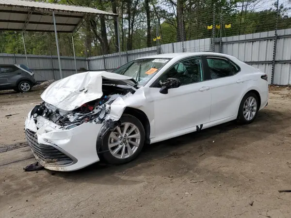4T1C11AK7RU864559 2024 TOYOTA CAMRY - Image 1