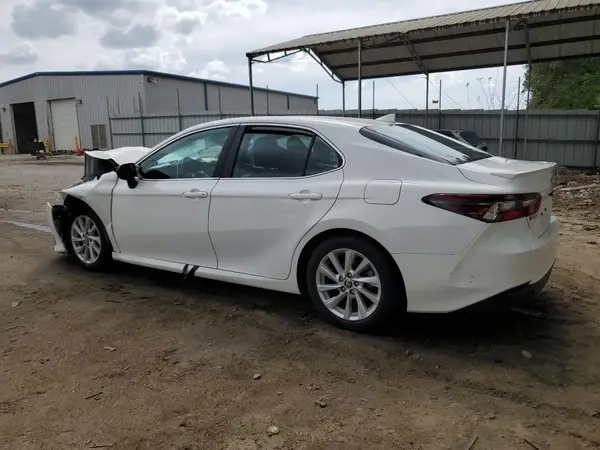 4T1C11AK7RU864559 2024 TOYOTA CAMRY - Image 2