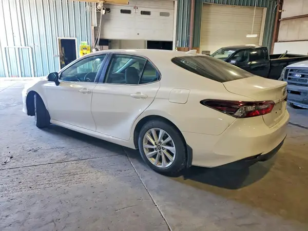4T1C11AK7RU868594 2024 TOYOTA CAMRY - Image 2