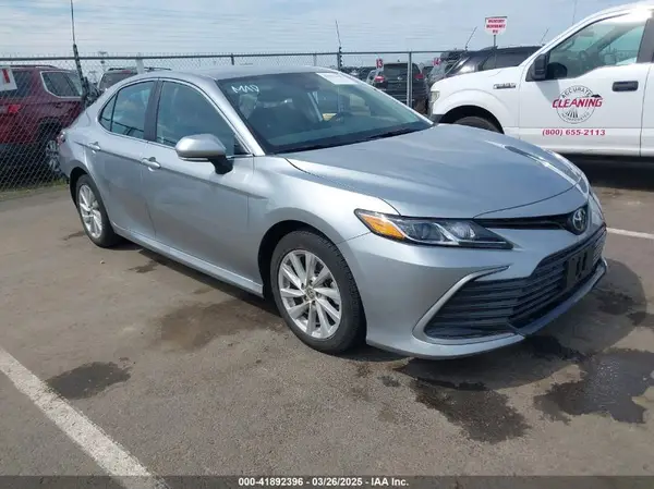 4T1C11AK7RU902016 2024 TOYOTA CAMRY - Image 1