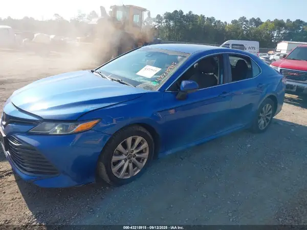 4T1C11AK8LU313130 2020 TOYOTA CAMRY - Image 2