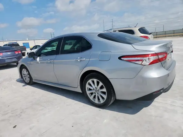 4T1C11AK8LU328789 2020 TOYOTA CAMRY - Image 2
