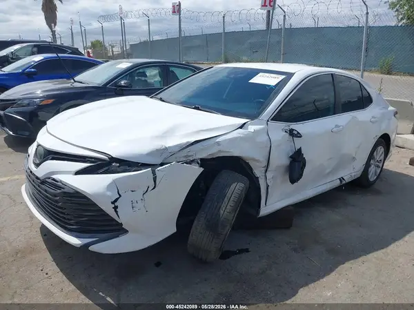 4T1C11AK8LU343552 2020 TOYOTA CAMRY - Image 2