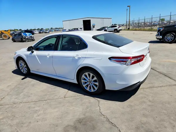 4T1C11AK8LU345172 2020 TOYOTA CAMRY - Image 2