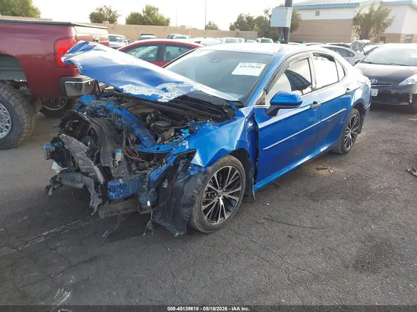 4T1C11AK8LU352428 2020 TOYOTA CAMRY - Image 2