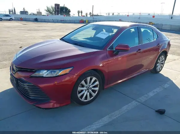 4T1C11AK8LU354762 2020 TOYOTA CAMRY - Image 2