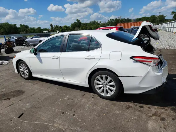 4T1C11AK8LU360870 2020 TOYOTA CAMRY - Image 2