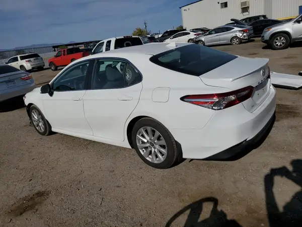 4T1C11AK8LU391911 2020 TOYOTA CAMRY - Image 2