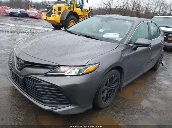 4T1C11AK8LU395604 2020 TOYOTA CAMRY - Image 2