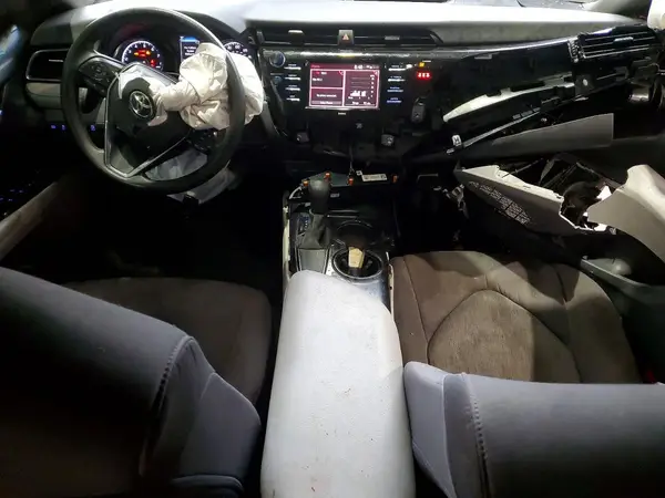 4T1C11AK8LU399359 2020 TOYOTA CAMRY - Image 8