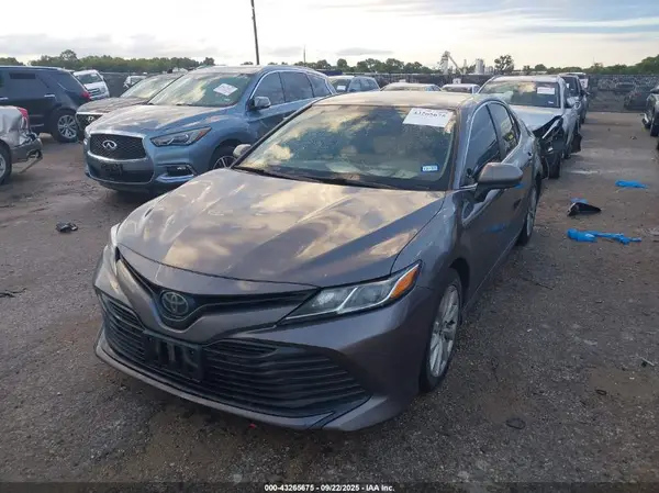 4T1C11AK8LU400249 2020 TOYOTA CAMRY - Image 2