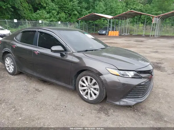 4T1C11AK8LU859684 2020 TOYOTA CAMRY - Image 1
