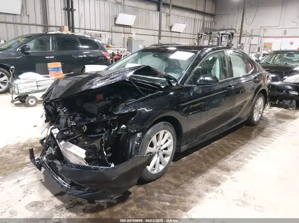 4T1C11AK8LU863766 2020 TOYOTA CAMRY - Image 2