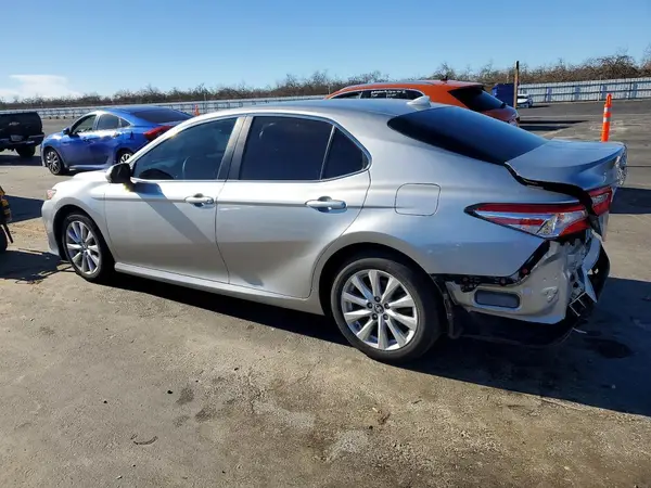 4T1C11AK8LU870796 2020 TOYOTA CAMRY - Image 2