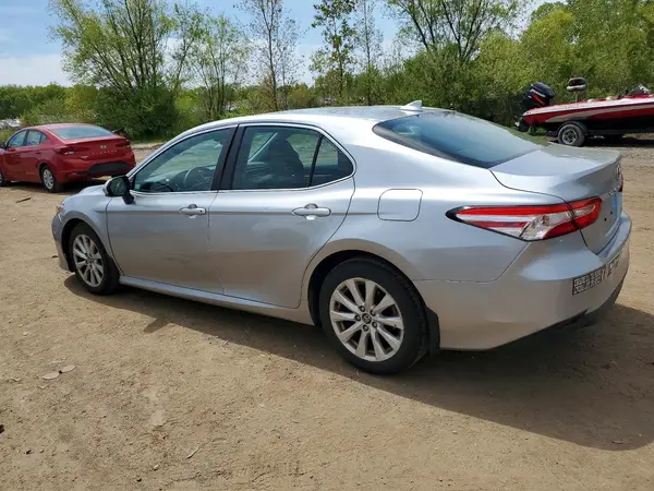 4T1C11AK8LU870894 2020 TOYOTA CAMRY - Image 2
