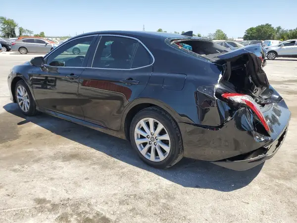 4T1C11AK8LU877411 2020 TOYOTA CAMRY - Image 2