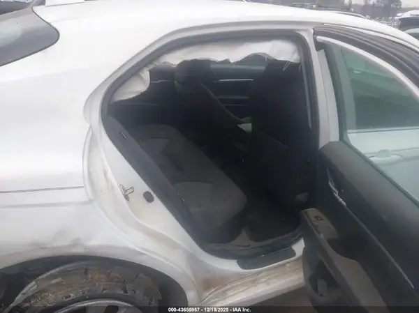 4T1C11AK8LU881717 2020 TOYOTA CAMRY - Image 8