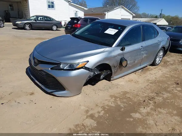 4T1C11AK8LU882088 2020 TOYOTA CAMRY - Image 2