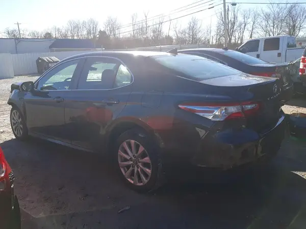 4T1C11AK8LU882205 2020 TOYOTA CAMRY - Image 2