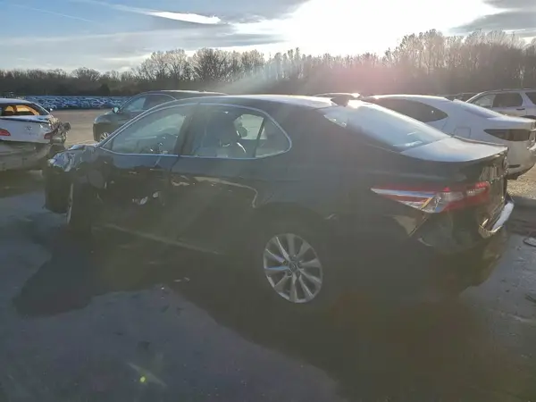 4T1C11AK8LU884083 2020 TOYOTA CAMRY - Image 2