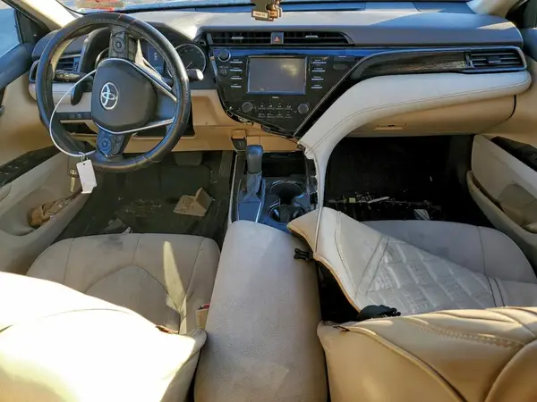 4T1C11AK8LU884083 2020 TOYOTA CAMRY - Image 8