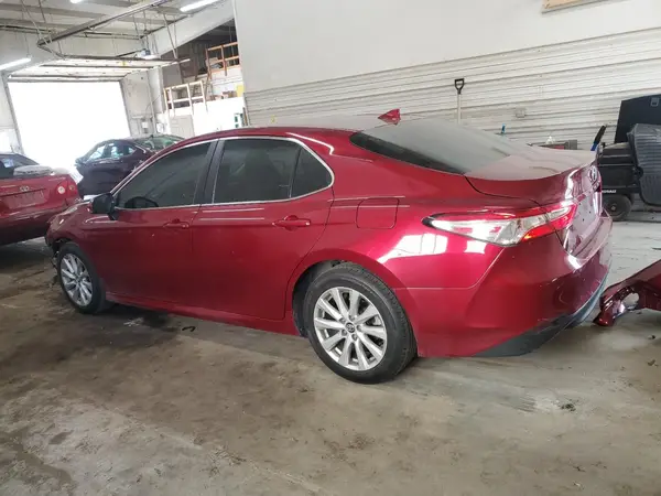 4T1C11AK8LU884391 2020 TOYOTA CAMRY - Image 2