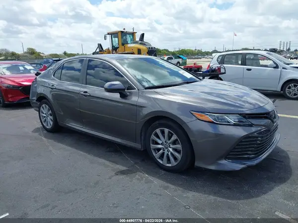 4T1C11AK8LU890921 2020 TOYOTA CAMRY - Image 1