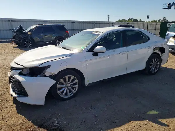 4T1C11AK8LU911766 2020 TOYOTA CAMRY - Image 1